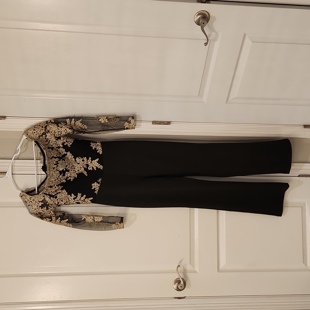 Pant suit